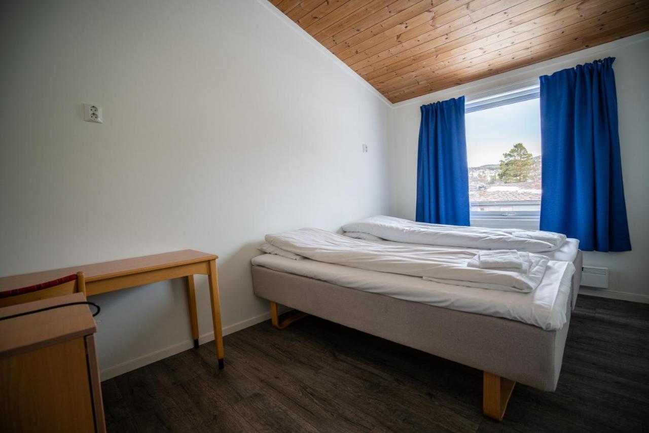 Dombastun Motel מראה חיצוני תמונה