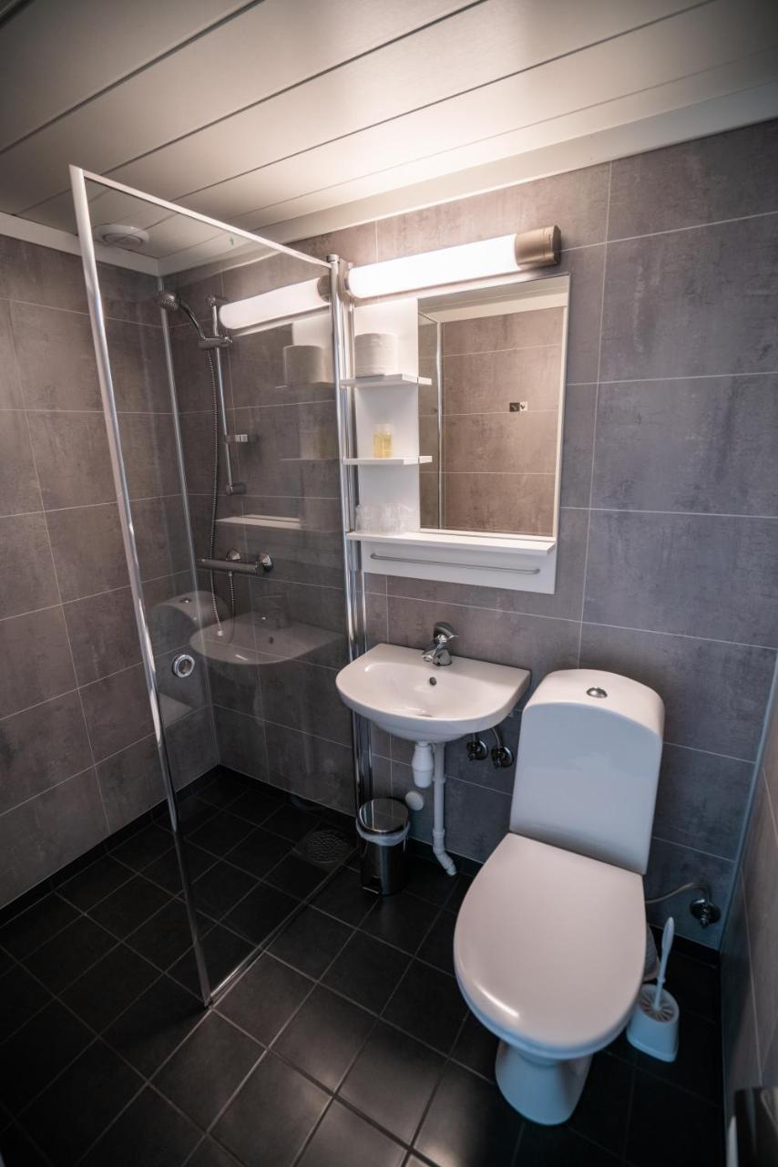Dombastun Motel מראה חיצוני תמונה